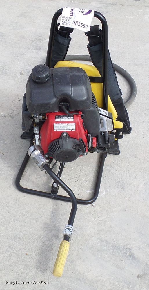 image for item DG5569 Oztec BP-50A concrete vibrator