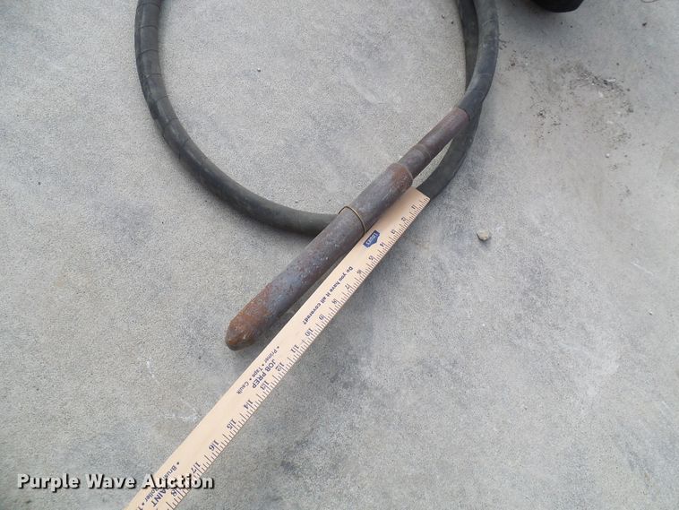 image for item DG5569 Oztec BP-50A concrete vibrator