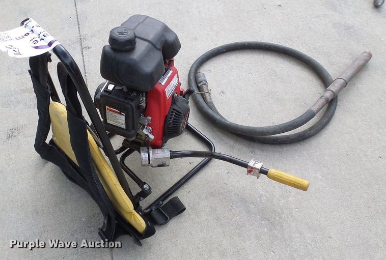 image for item DG5570 Oztec BP-50A concrete vibrator