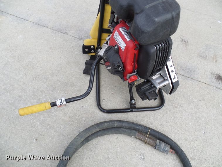 image for item DG5570 Oztec BP-50A concrete vibrator
