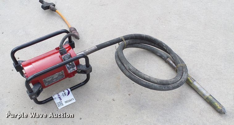 image for item DG5571 Northrock concrete vibrator