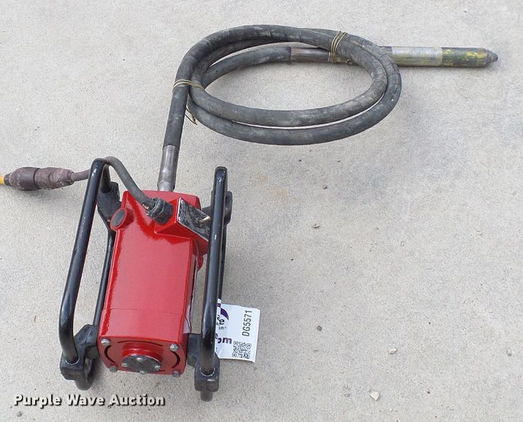 image for item DG5571 Northrock concrete vibrator