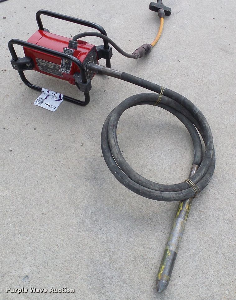 image for item DG5571 Northrock concrete vibrator