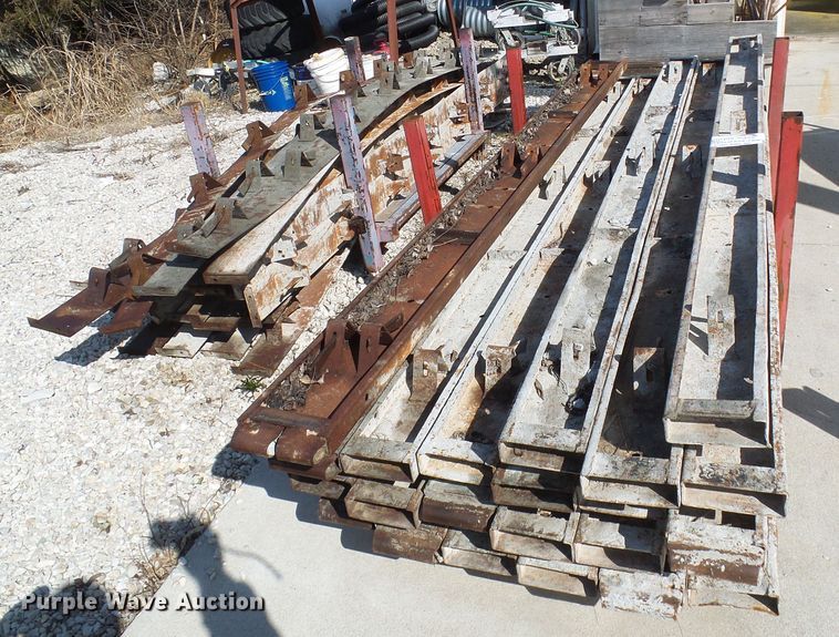 image for item DG5572 Concrete forms