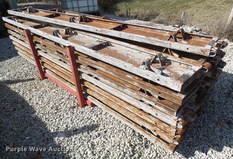 image for item DG5572 Concrete forms
