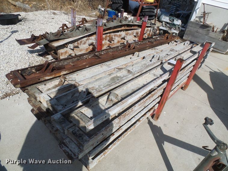 image for item DG5572 Concrete forms