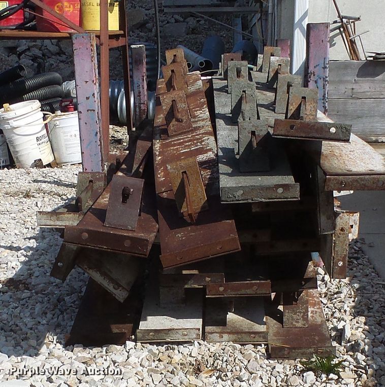 image for item DG5572 Concrete forms