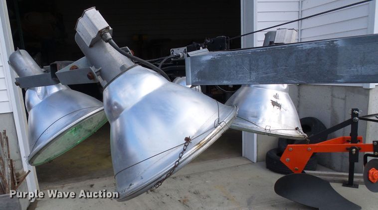 image for item DG5574 Magnum 4060IMCMH light plant