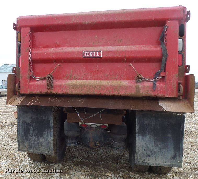 image for item DG5576 1996 Peterbilt 379 dump truck