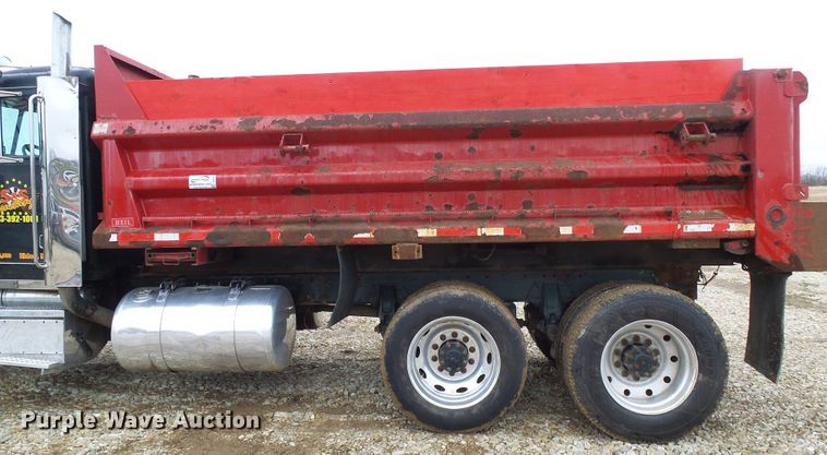 image for item DG5576 1996 Peterbilt 379 dump truck