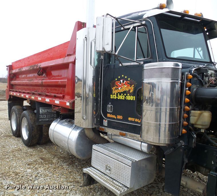 image for item DG5576 1996 Peterbilt 379 dump truck