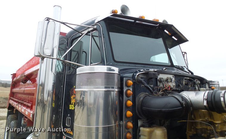 image for item DG5576 1996 Peterbilt 379 dump truck