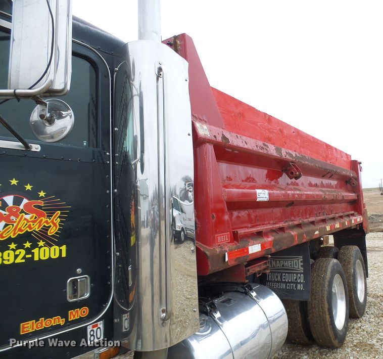 image for item DG5576 1996 Peterbilt 379 dump truck