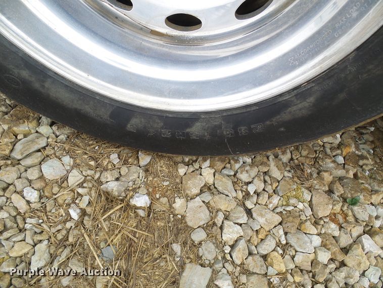 image for item DG5576 1996 Peterbilt 379 dump truck