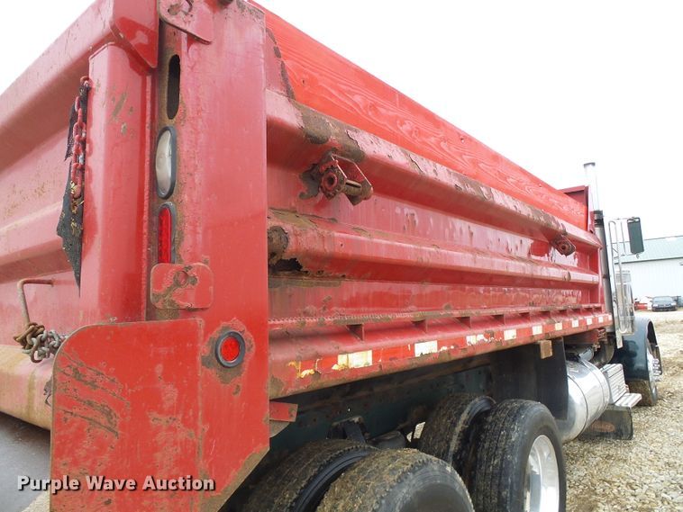 image for item DG5576 1996 Peterbilt 379 dump truck