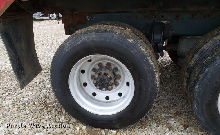 image for item DG5576 1996 Peterbilt 379 dump truck