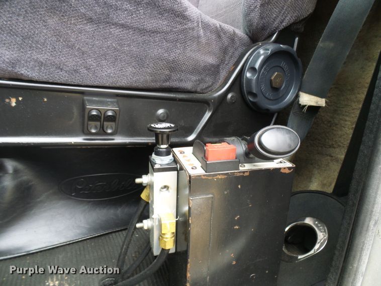 image for item DG5576 1996 Peterbilt 379 dump truck