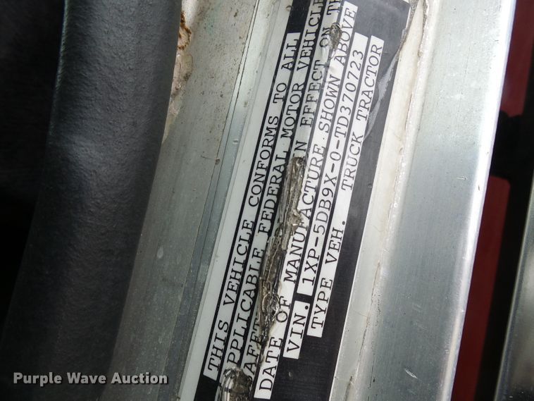 image for item DG5576 1996 Peterbilt 379 dump truck