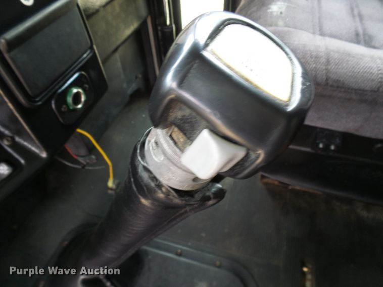 image for item DG5576 1996 Peterbilt 379 dump truck