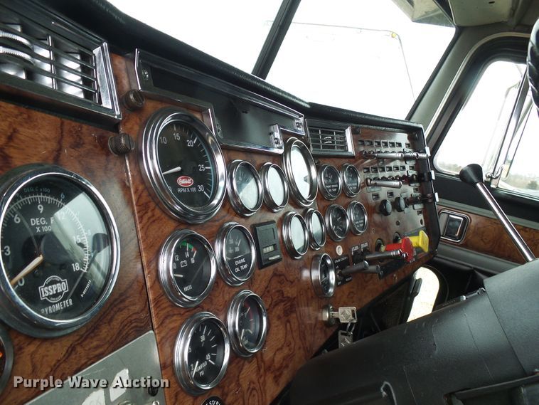 image for item DG5576 1996 Peterbilt 379 dump truck