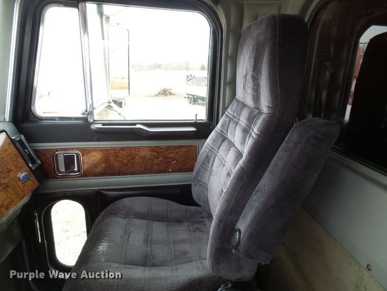 image for item DG5576 1996 Peterbilt 379 dump truck