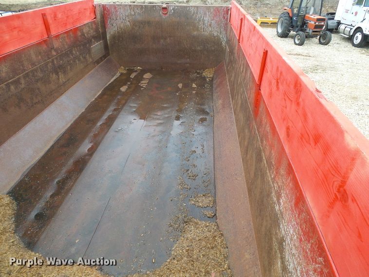 image for item DG5576 1996 Peterbilt 379 dump truck