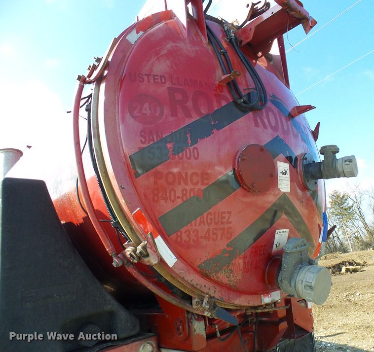 image for item DG5578 2004 Sterling L-Line sewer rodder truck