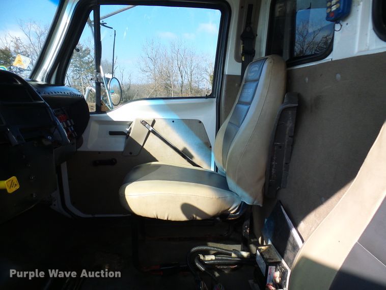 image for item DG5578 2004 Sterling L-Line sewer rodder truck