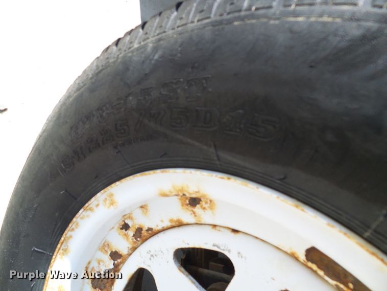 image for item DG5582 2005 Roadmaster enclosed cargo trailer