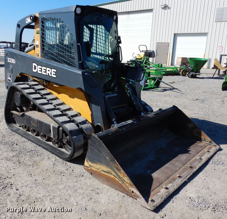 image for item DG6330 2011 John Deere 323D  tracked skid steer loader