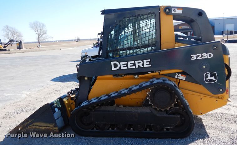 image for item DG6330 2011 John Deere 323D  tracked skid steer loader