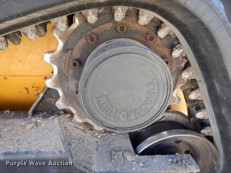 image for item DG6330 2011 John Deere 323D  tracked skid steer loader