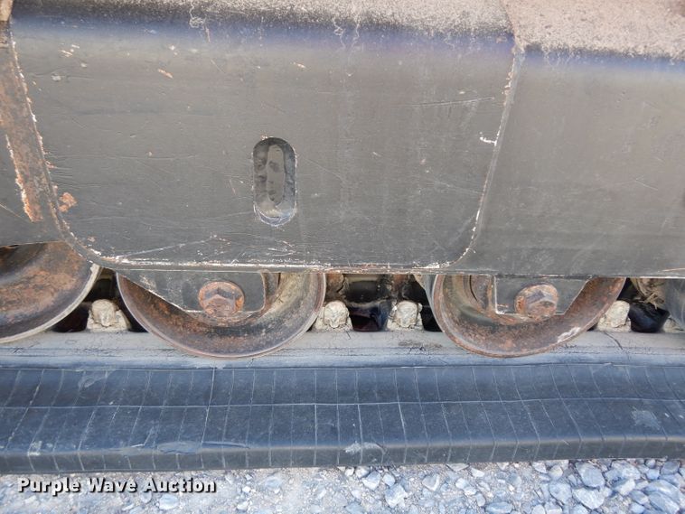 image for item DG6330 2011 John Deere 323D  tracked skid steer loader