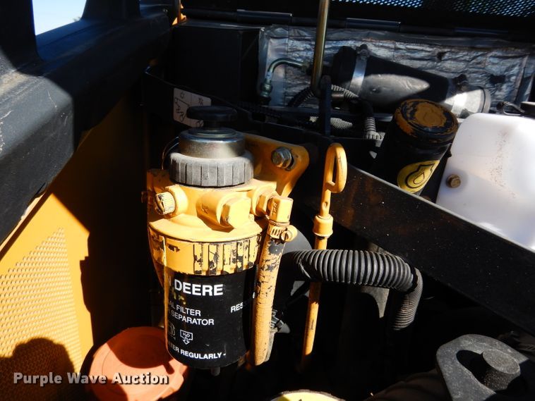 image for item DG6330 2011 John Deere 323D  tracked skid steer loader