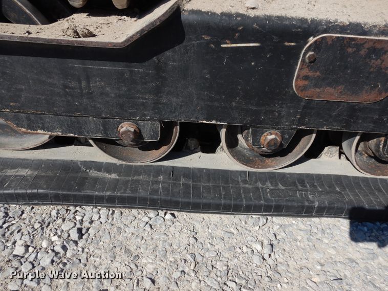 image for item DG6330 2011 John Deere 323D  tracked skid steer loader