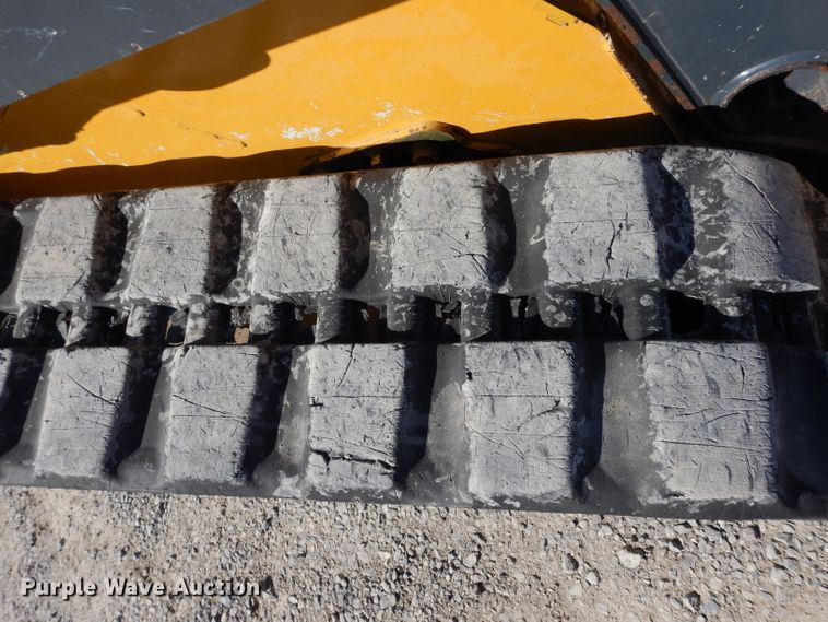 image for item DG6330 2011 John Deere 323D  tracked skid steer loader