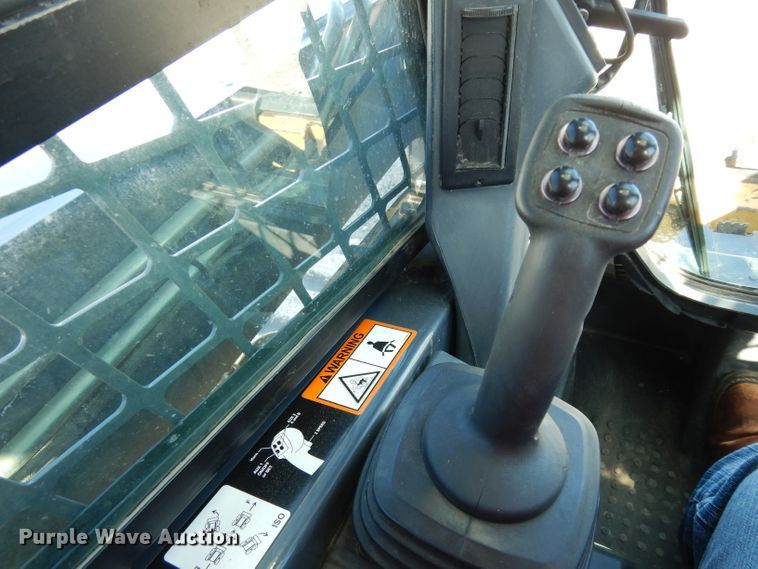 image for item DG6330 2011 John Deere 323D  tracked skid steer loader