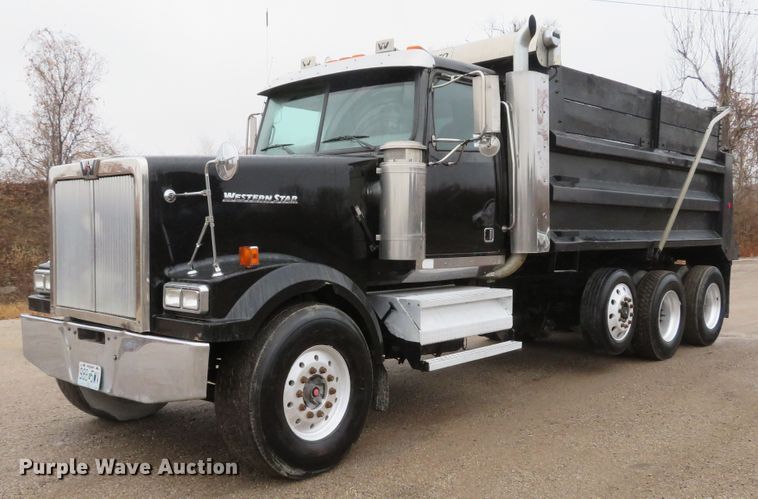 image for item DH1696 1999 Western Star 4964EX dump truck