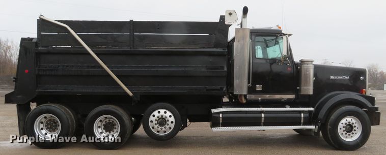 image for item DH1696 1999 Western Star 4964EX dump truck