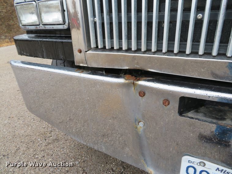 image for item DH1696 1999 Western Star 4964EX dump truck