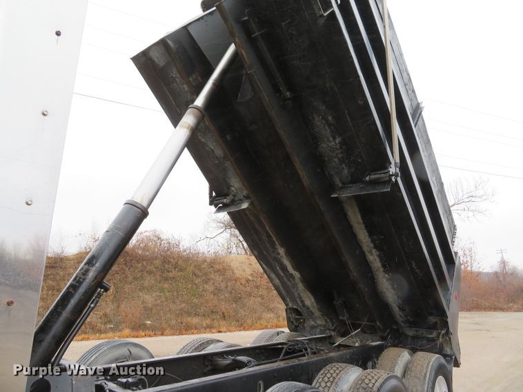 image for item DH1696 1999 Western Star 4964EX dump truck