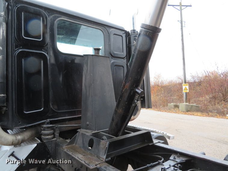 image for item DH1696 1999 Western Star 4964EX dump truck