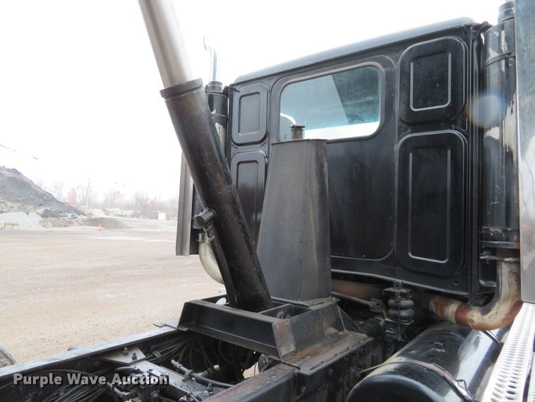 image for item DH1696 1999 Western Star 4964EX dump truck