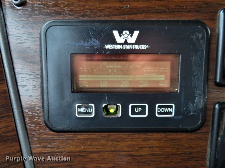 image for item DH1696 1999 Western Star 4964EX dump truck