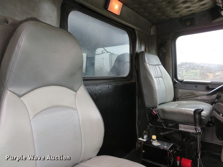 image for item DH1696 1999 Western Star 4964EX dump truck