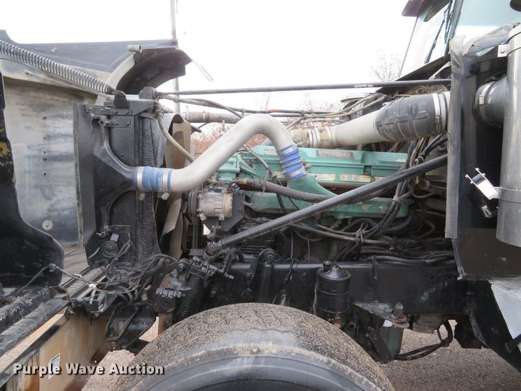 image for item DH1696 1999 Western Star 4964EX dump truck