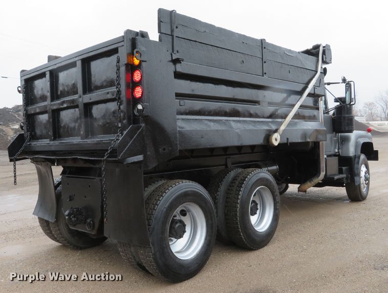 image for item DH1697 1992 Mack RD690S dump truck