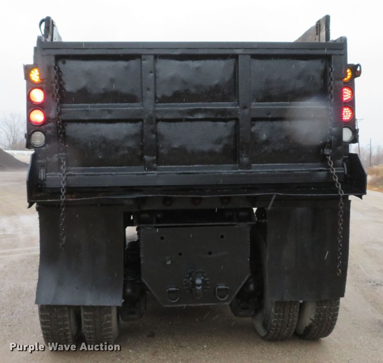 image for item DH1697 1992 Mack RD690S dump truck