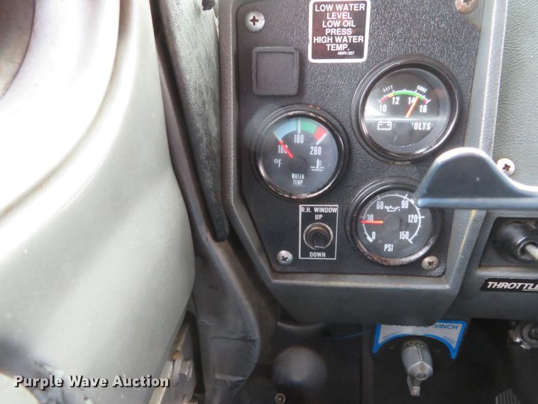 image for item DH1697 1992 Mack RD690S dump truck