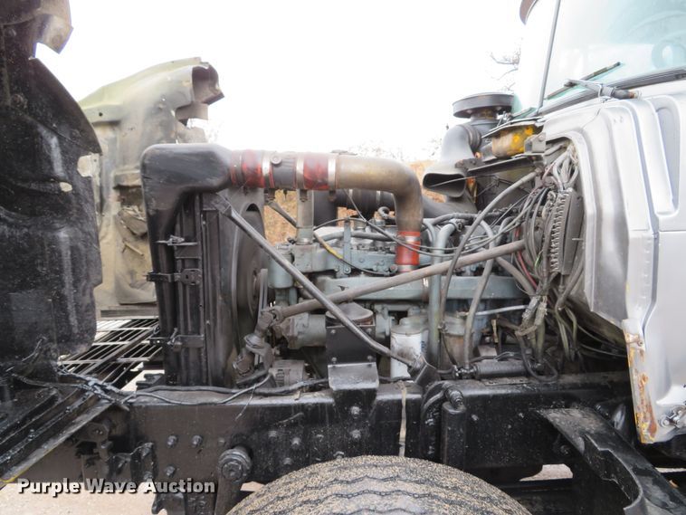 image for item DH1697 1992 Mack RD690S dump truck